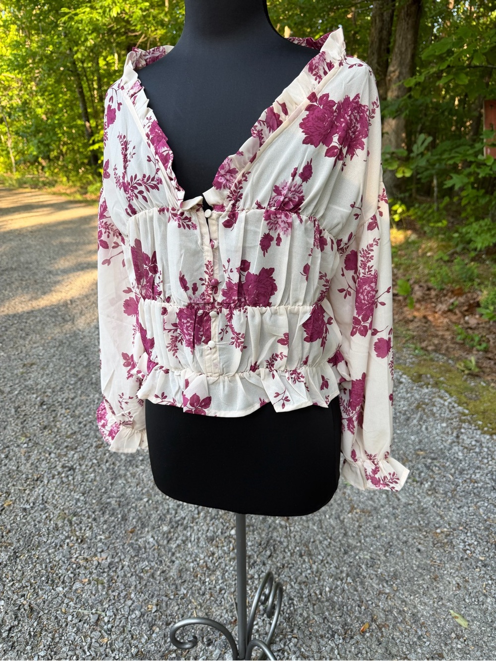 Francesca's Collections Cream Blouse with Plum Floral Print